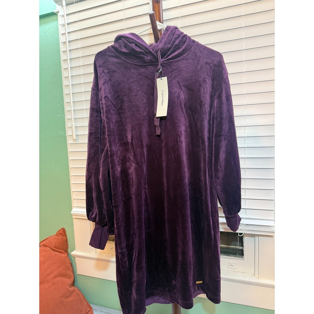 NWT Calvin Klein Elegant Velvet Hooded Dress Size Medium Purple Plum Party NYE